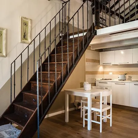 Oisife Apartment *